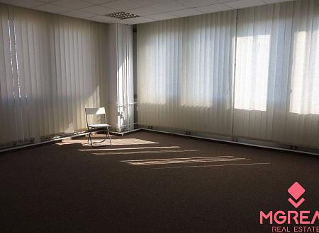 Kancelárske priestory 120 m2, Bratislava-Ružinov, Tomášikova, internet