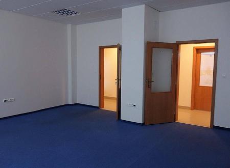 Dvojkancelária, cca 53 m2, výhodná poloha, Bratislava-Ružinov, Hraničn