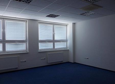 Malé kancelárie, 14m2, výborná poloha, Ružinov, Hraničná