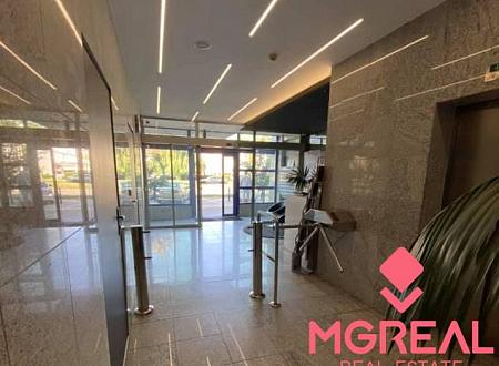 Prenájom 724 m² kancelárskych priestorov v Bratislave na Trnavskej ces