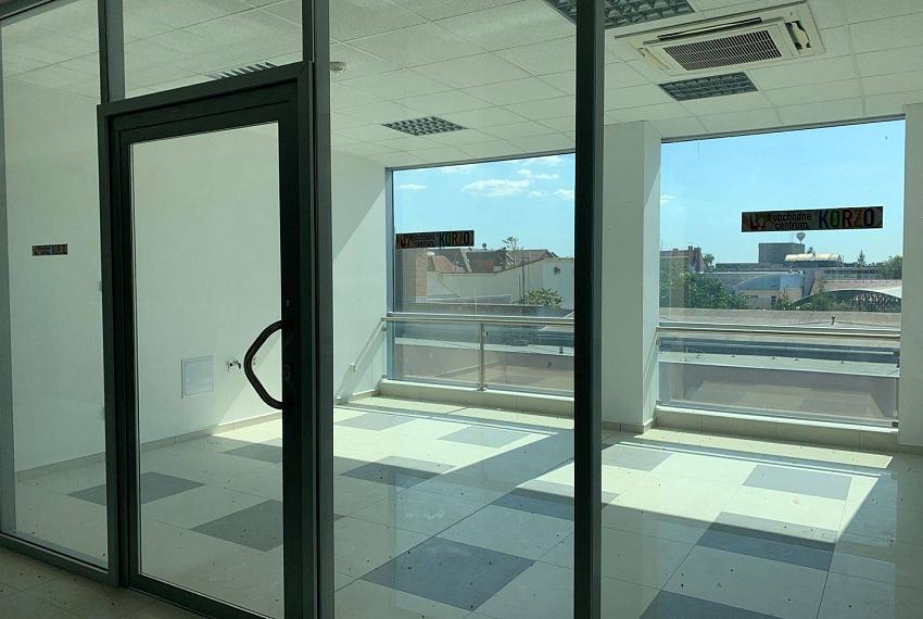 Obchodné priestor na PRENAJOM CENTRUM Topoľčany