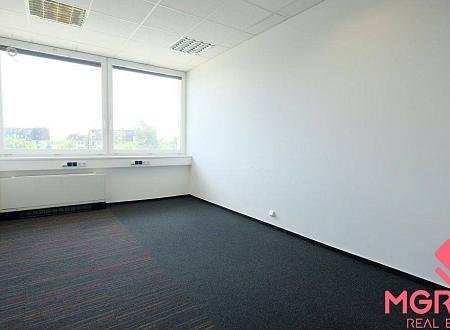 Prenájom kancelárií 260 m2 na Gagarinovej ulici