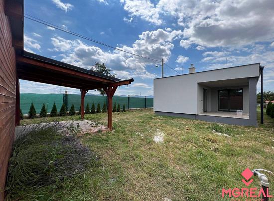 Novostavba Rodinný dom Bošany  2 / na klúč / murovaný