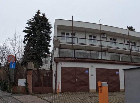 Prenájom kancelárskych priestorov 220 m2 v Starom Meste aj s parkovaní