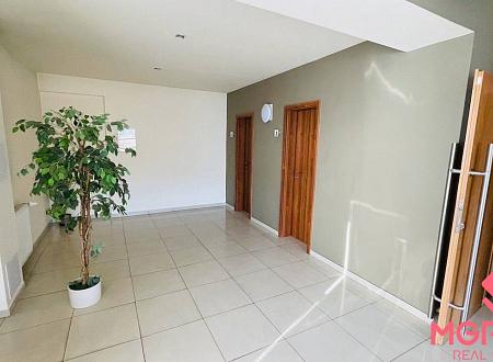 Na prenájom obchodné a administratívne priestory v Partizánskom