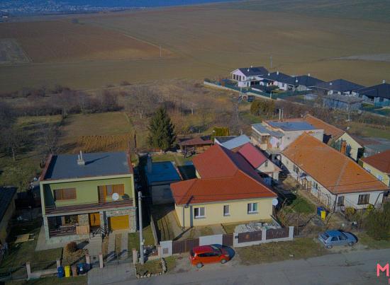 Na predaj rodinný dom v Janíkovciach