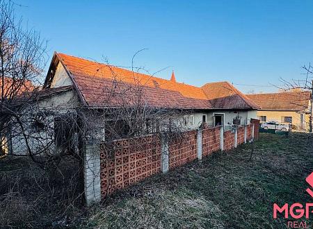 Na predaj rodinný dom v Kolačne pozemok 1395 m2