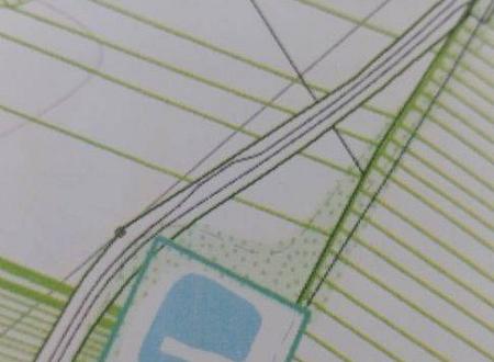 Pozemok v priemyselnej zóne 2994m2, Predmier