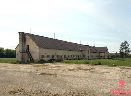 Poľnohospodársky areál Horné Obdokovce okres Topoľčany, rozsiahle poze