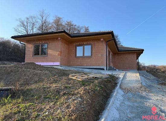 Novostavba Rodinný dom Bojna / dvojdom