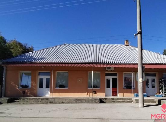 Rodinný dom - Potraviny v obci Bardoňovo