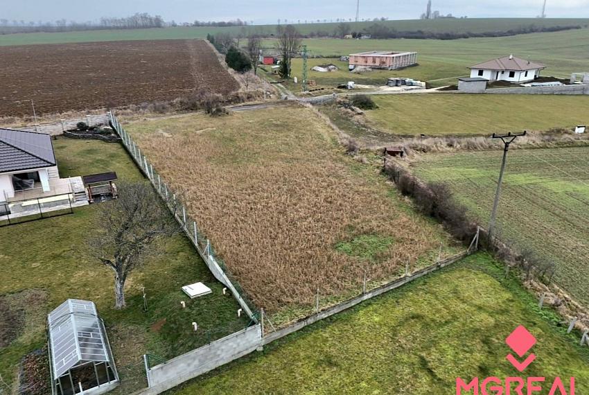 Stavebný pozemok Kuzmice