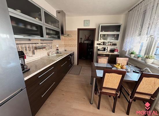 3 izbový byt s balkónom Topoľčany / VYPLATENA ZALOHA