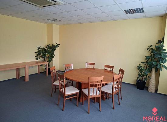 TOP CENA: Administratíva od 40m2, Dúbravka
